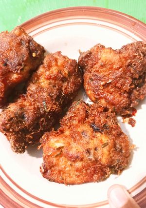 Ayam goreng sereh pedes