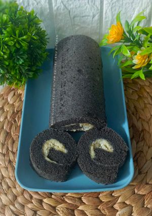 Bolu Gulung Ketan Hitam Keju